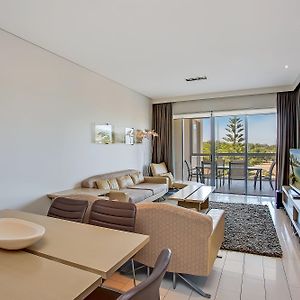 One-Bedroom Bale Apartment